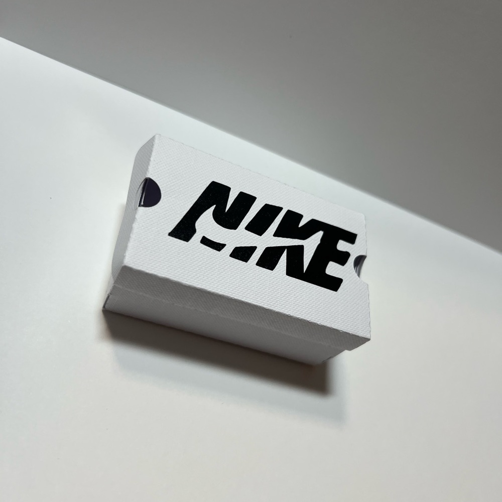 NIKE: Gold chain necklace - Picture 6 of 9